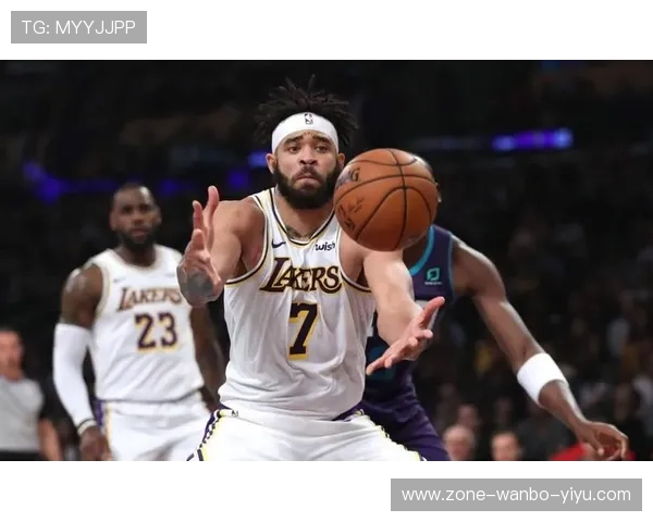 湖人队迎来大交易新援加盟，詹姆斯和浓眉组合将迎新挑战